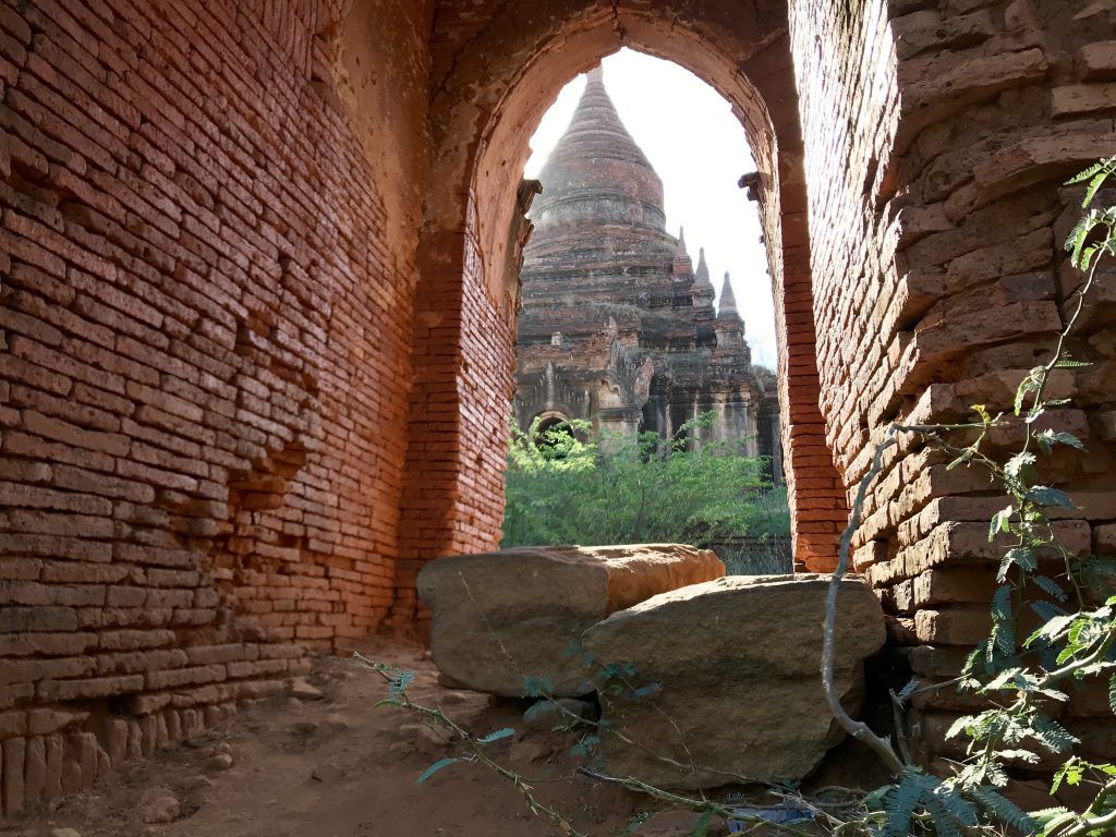 let put kan temple bagan