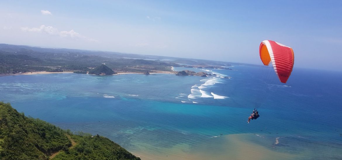 paraglide lombok