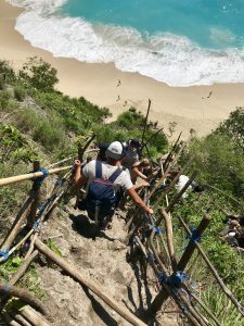 trap kelingking beach nusa penida